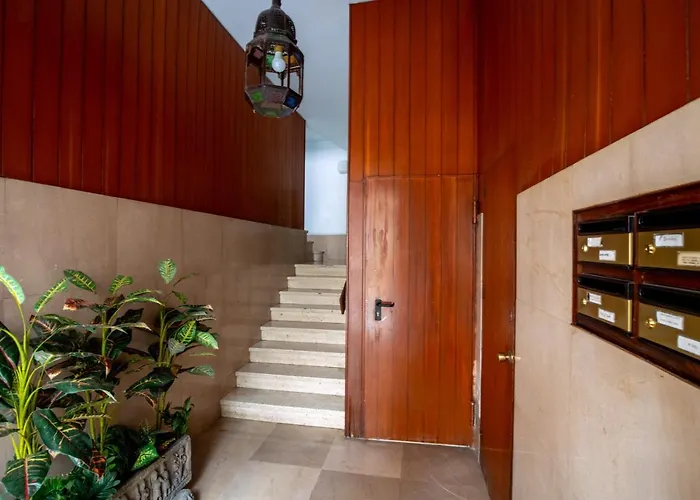 Bustos Tavera Olehousing Sevilla
